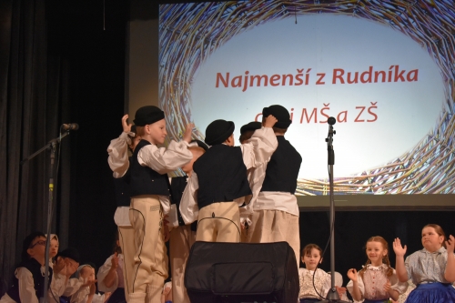FOTO - Nevšedné podoby prútia 12.4.2025 – fotografia 147
