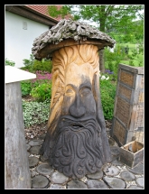 Fotografia: 17. máj 2019 - výlet dôchodcov Červený kameň, Smolenice, Bradlo, Košariská